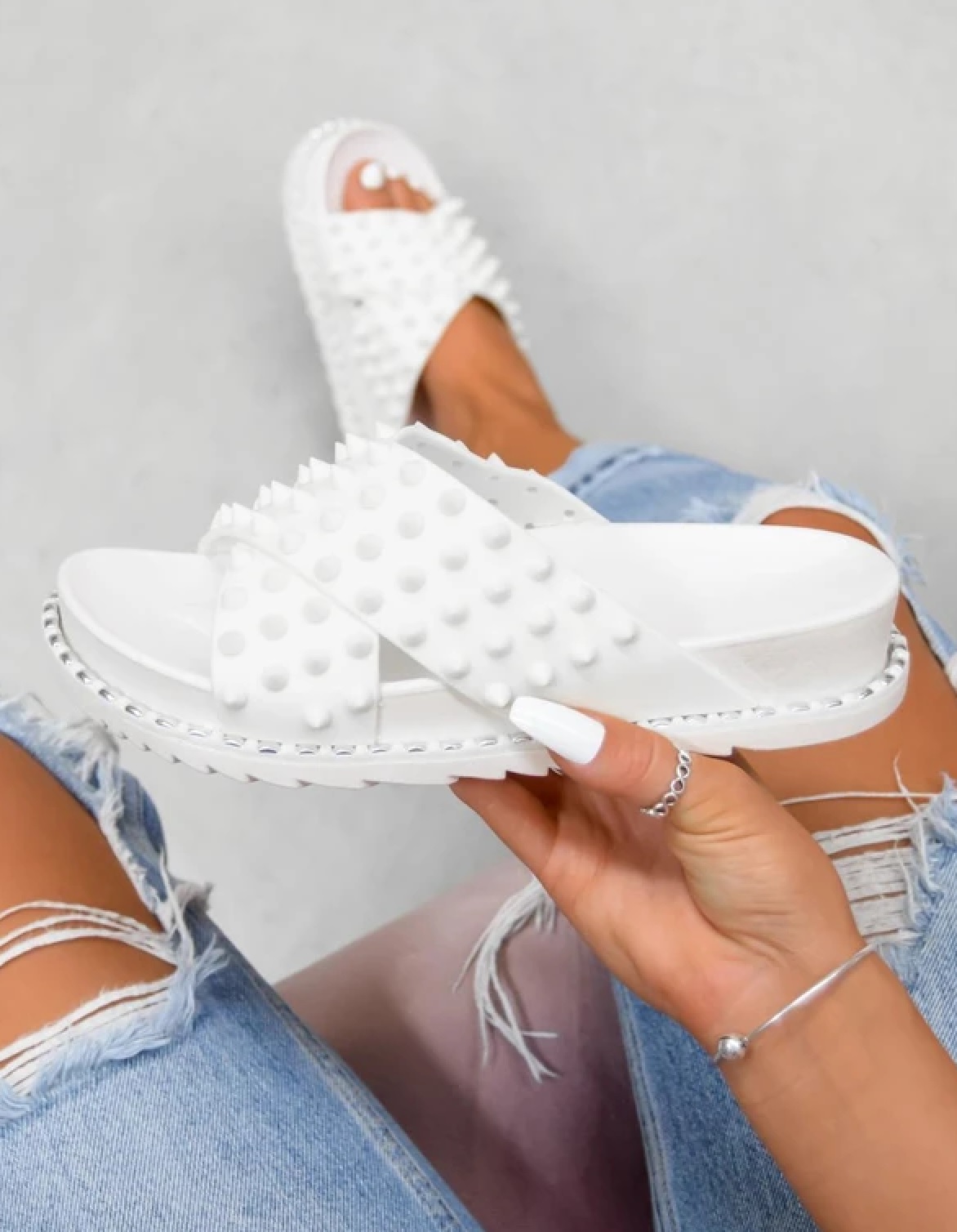 white mountain sandals men